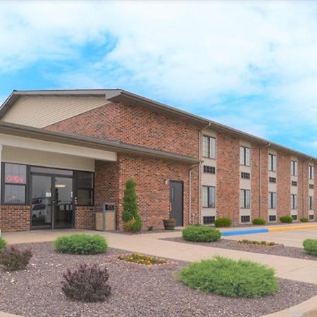 Fairbridge Inn Express Monroe City 외부 사진