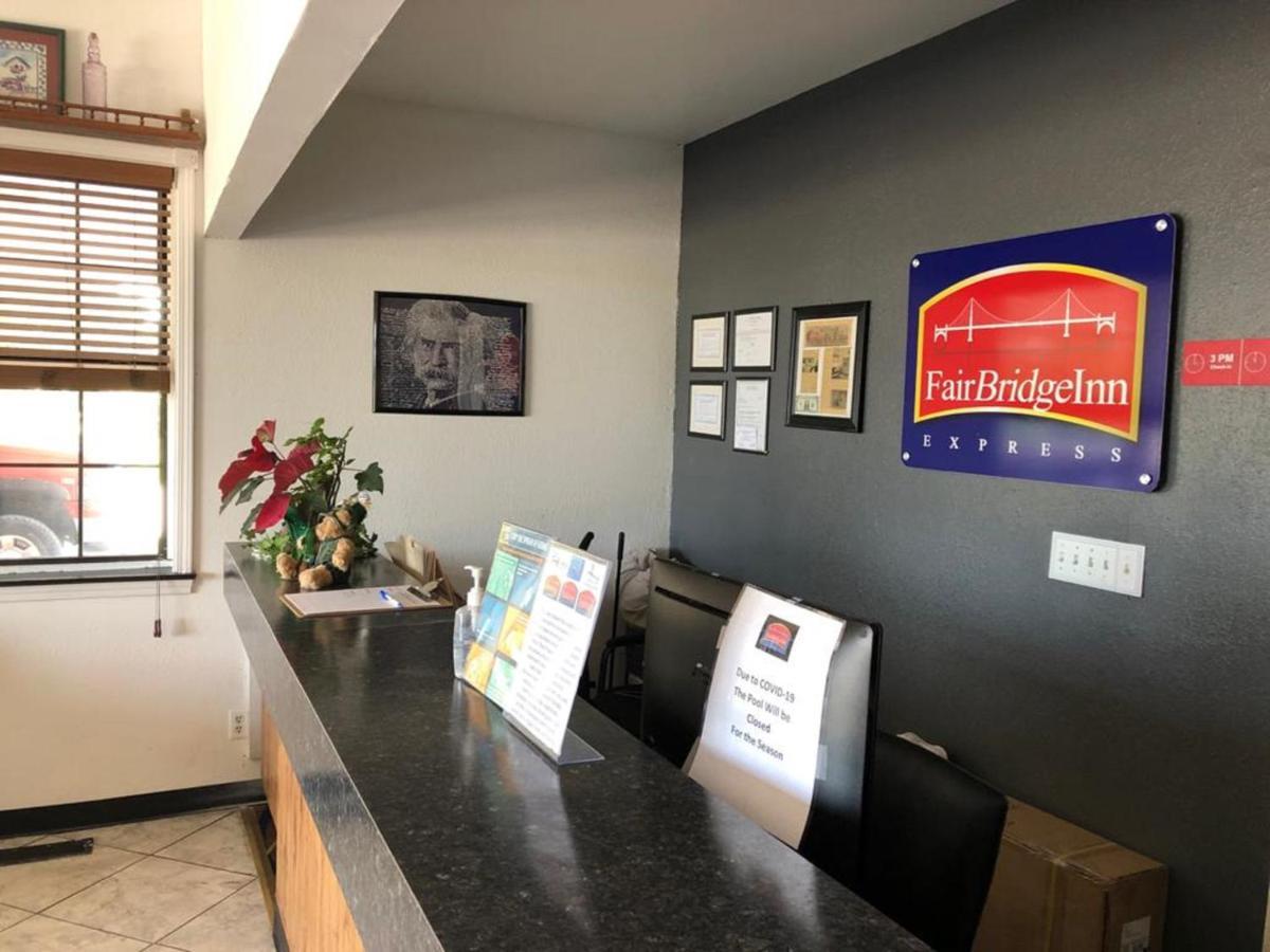Fairbridge Inn Express Monroe City 외부 사진