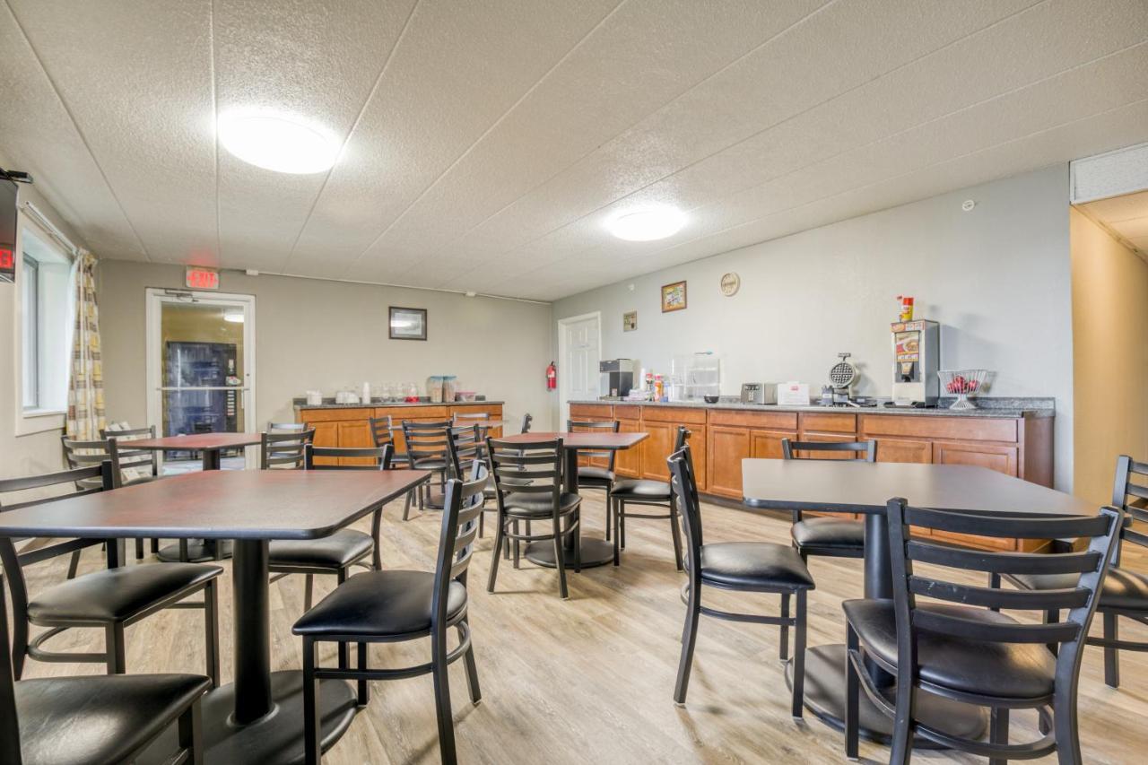 Fairbridge Inn Express Monroe City 외부 사진
